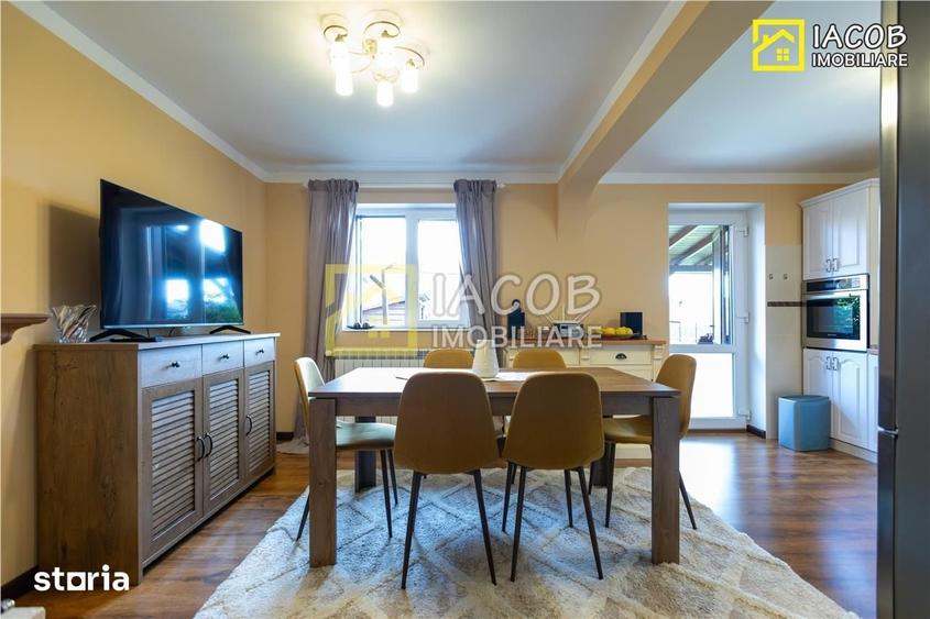 Casă cu 4 camere cu Teren 1000 Mp în Măgura