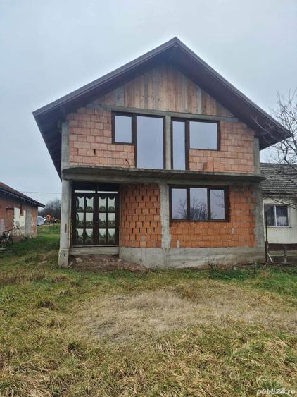 Casă cu Teren 300 Mp în Zădăreni