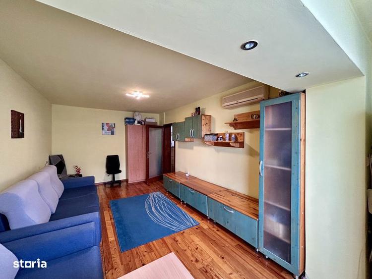Apartament cu 2 camere decomandat, mobilat în Republicii