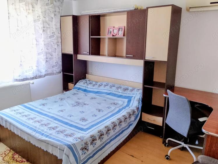 Casă cu 4 camere cu Teren 1800 Mp în Chizătău