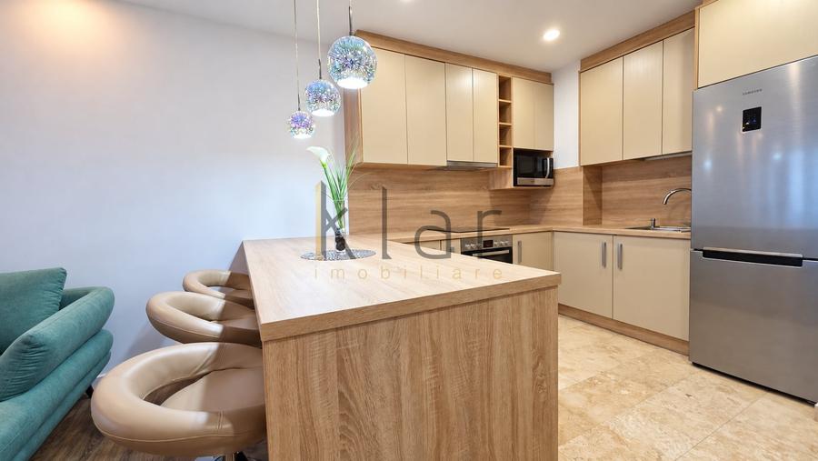 Apartament cu 2 camere semidecomandat, mobilat în Central