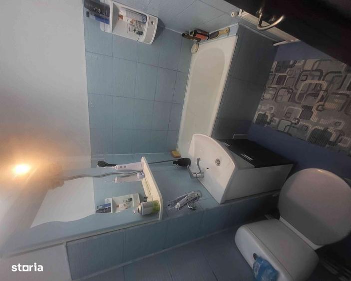 Apartament cu 3 camere decomandat în Alecu Russo
