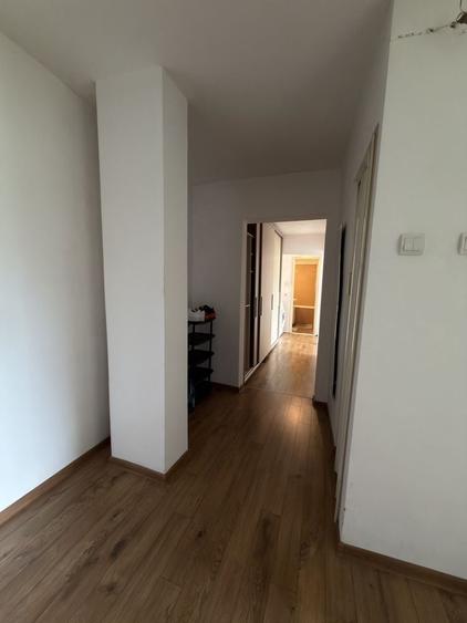 Apartament cu 3 camere decomandat în Lipovei
