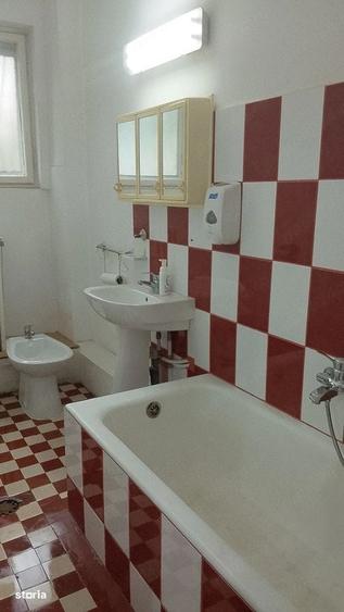Apartament cu 3 camere în Universitate