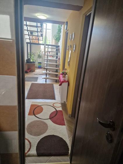 Casă cu 5 camere cu Teren 300 Mp în Exterior Vest