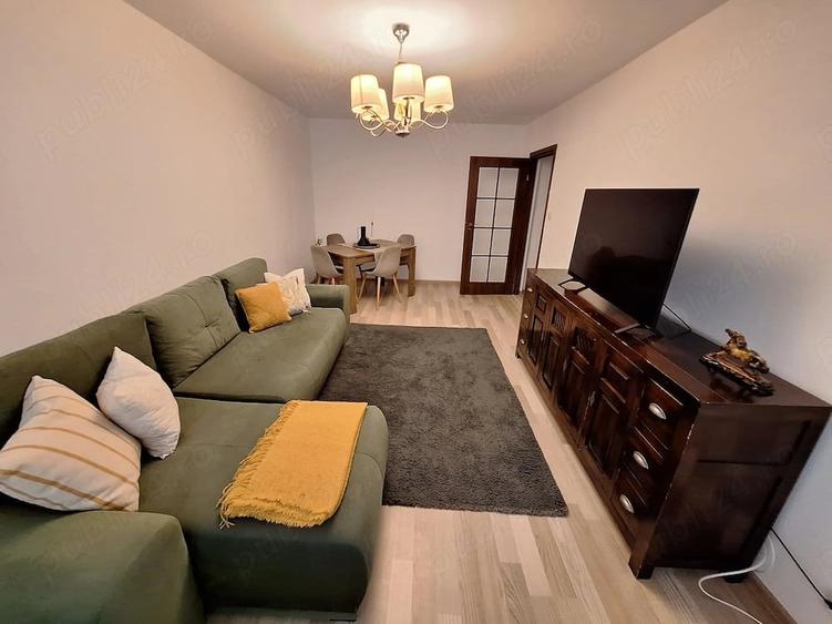 Apartament cu 3 camere decomandat în Mazepa 1