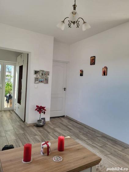Casă cu 5 camere cu Teren 5400 Mp în Băleasa