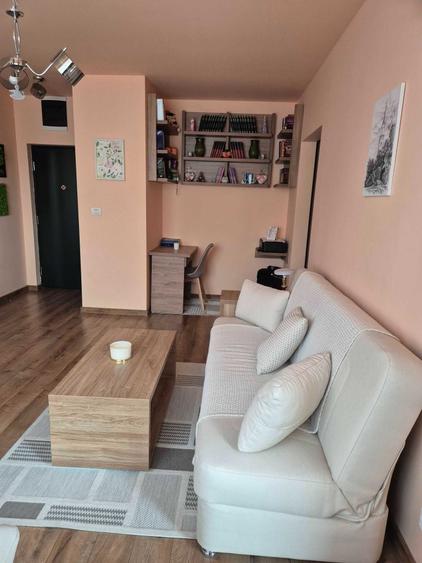 Apartament cu 2 camere semidecomandat în Micălaca