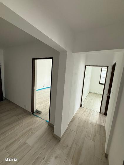 Apartament cu 2 camere decomandat în Cornișa
