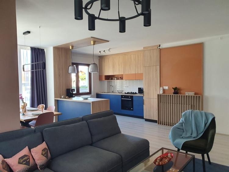 Apartament cu 2 camere decomandat, mobilat în Torontalului