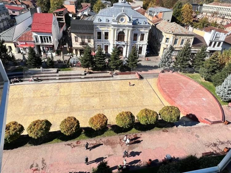 Apartament ultra central, 4 cumare, cu priveliste pe centru pietonal - 4