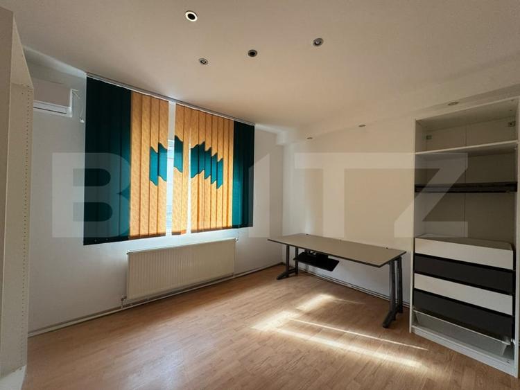 Apartament cu 3 camere decomandat, mobilat în Mehala