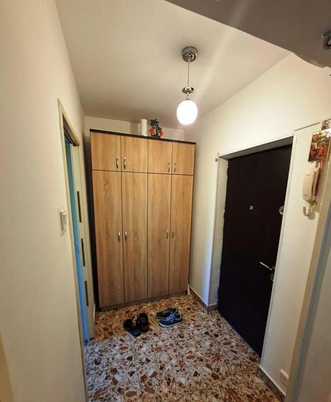 Apartament cu 2 camere decomandat în Iancului