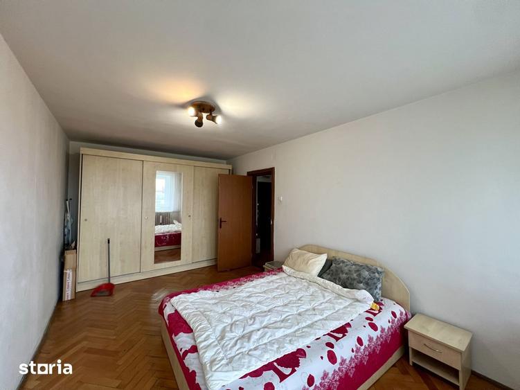 Apartament cu 3 camere semidecomandat, mobilat în Șagului