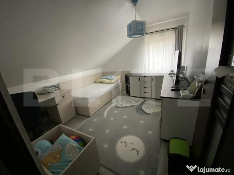 Apartament cu 4 camere decomandat în Central