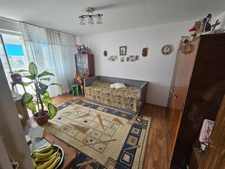 Apartament cu 2 camere decomandat în Doamna Ghica