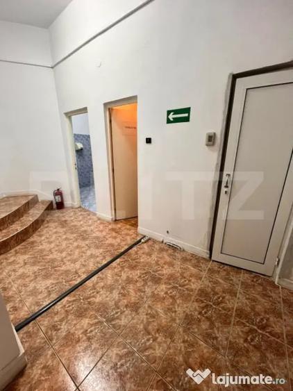 Spațiu comercial, de 231 mp, în Central