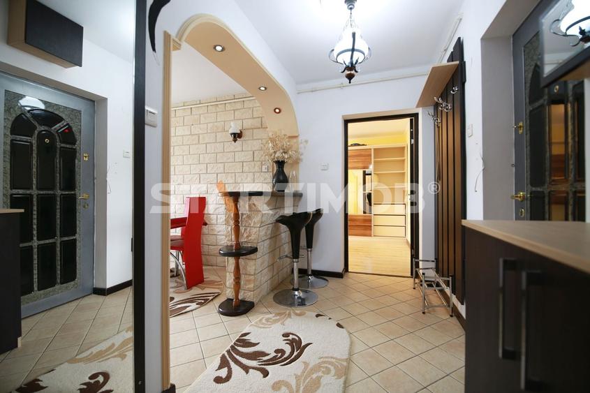 Apartament cu 2 camere decomandat în Calea București