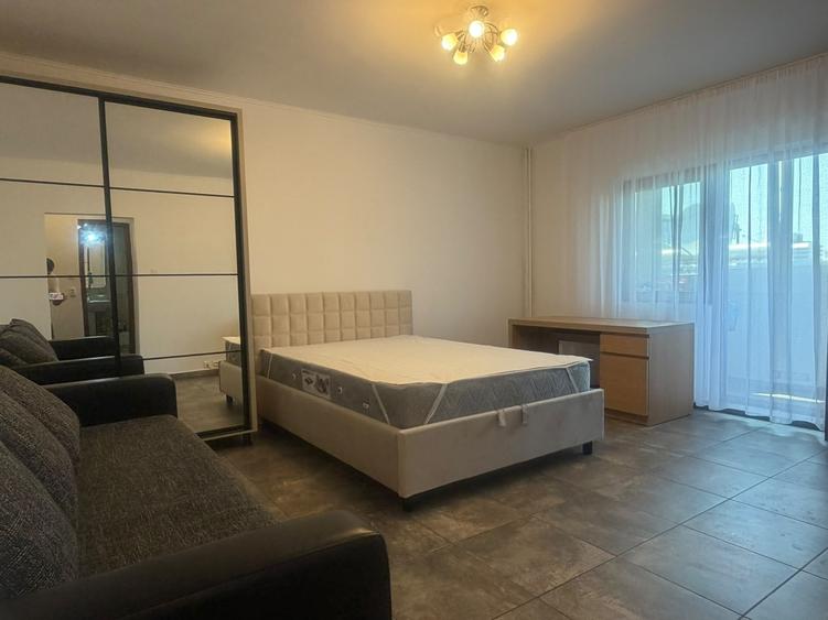 Garsonieră decomandată în Panduri