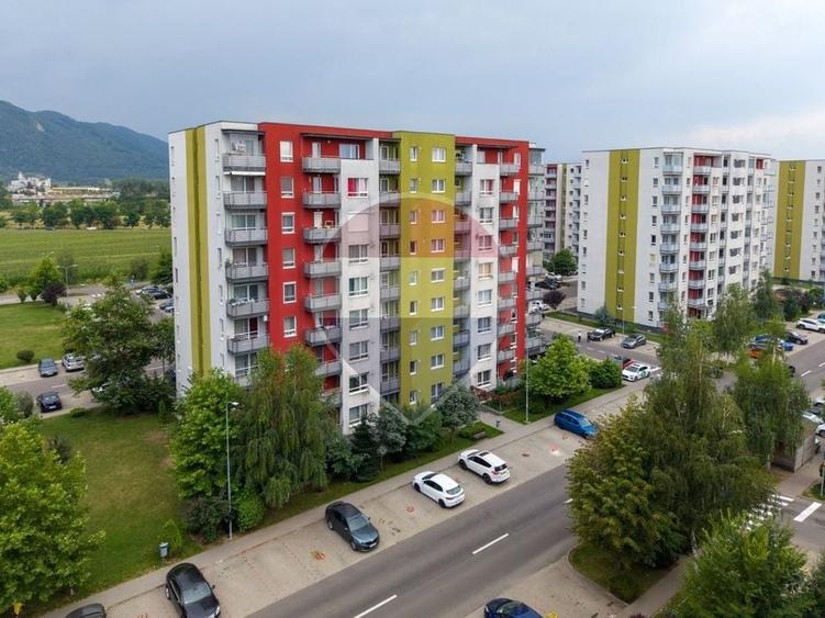 Apartament cu 2 camere decomandat, mobilat în Bartolomeu