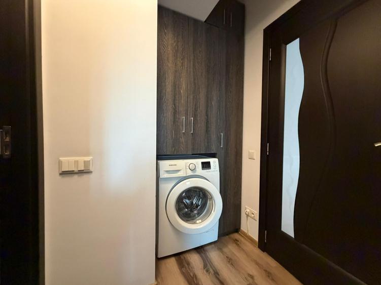 Apartament cu 2 camere semidecomandat, mobilat în Sebastian