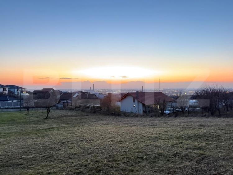 Teren Construcții intravilan de 2356 mp, în Oncea