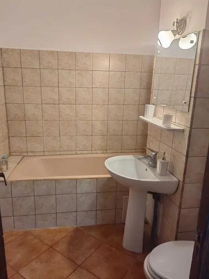 Garsonieră decomandată în Gară