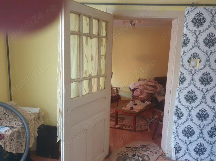 Casă cu 6 camere cu Teren 125 Mp în Central