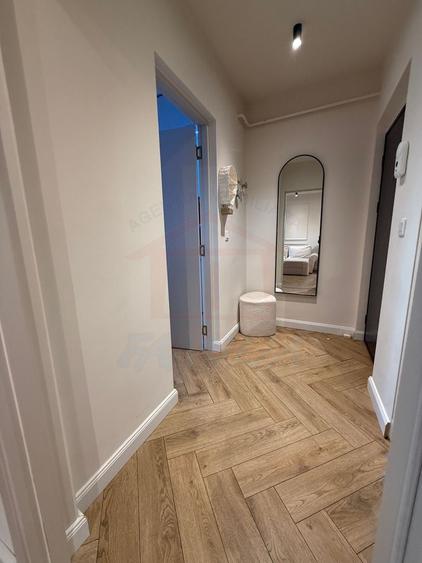 Apartament cu 2 camere semidecomandat, mobilat în Țiglina 3