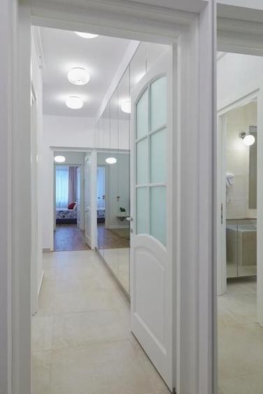 Apartament cu 2 camere semidecomandat, mobilat în 13 Septembrie