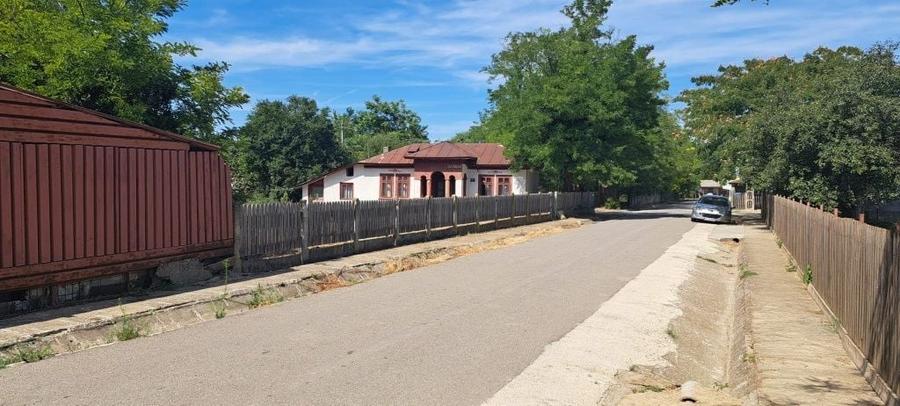 Casă cu 4 camere în Ciocănești