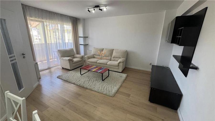 Apartament cu 3 camere decomandat, mobilat în Turnișor