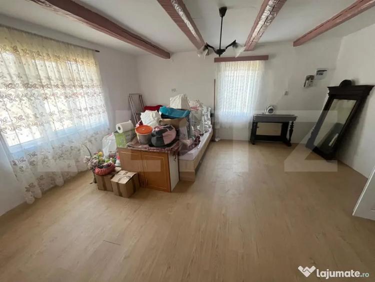Casă cu 2 camere cu Teren 350 Mp în Central