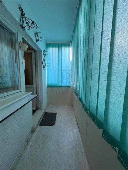 Apartament cu 4 camere decomandat în Aradului
