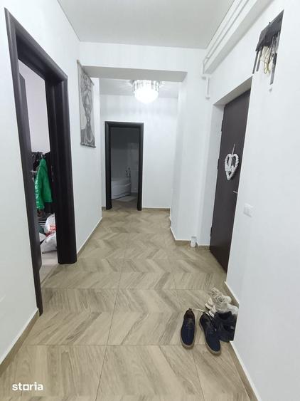 Apartament cu 3 camere decomandat în Chiajna