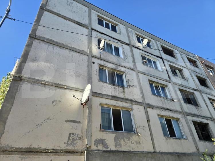 Apartament cu 2 camere decomandat în Micro 12