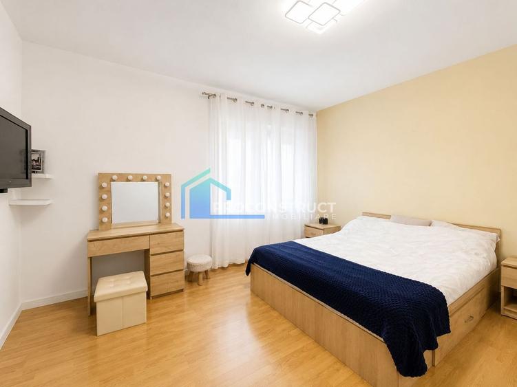 Casă individuală cu 7 camere cu Canalizare în Iosefin