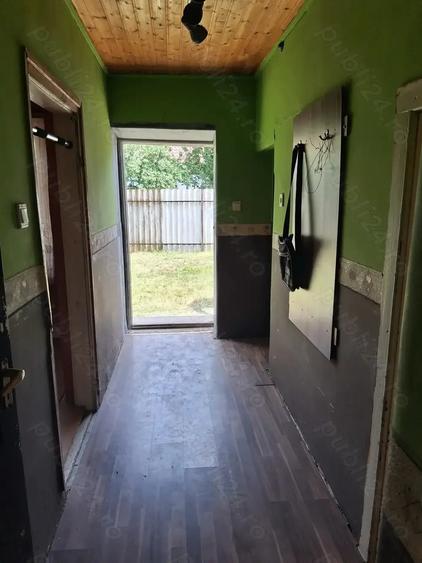 Casă cu 2 camere cu Teren 1200 Mp în Central