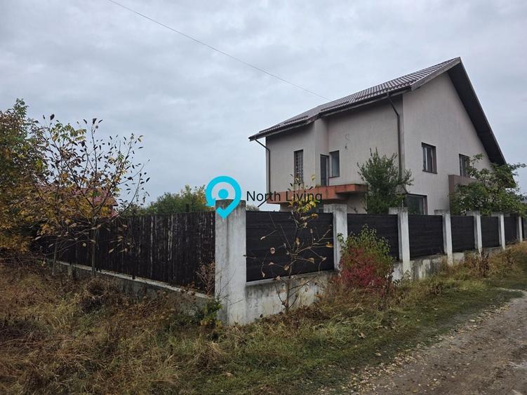 Casă individuală cu 5 camere cu Canalizare în Domnești