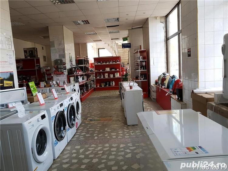 Spațiu comercial, de 688 mp, în Central