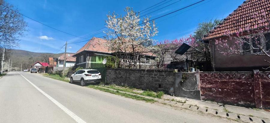 Casă cu 3 camere în Poiana Galdei