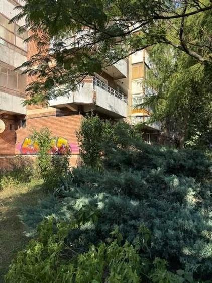 Garsonieră decomandată în Complex Studențesc