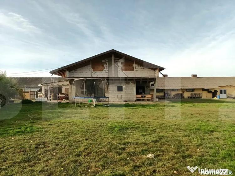 Proprietate cu casa la ro?u ?i teren 5.500 mp Zaice? - Botosani (Botosani) - 1