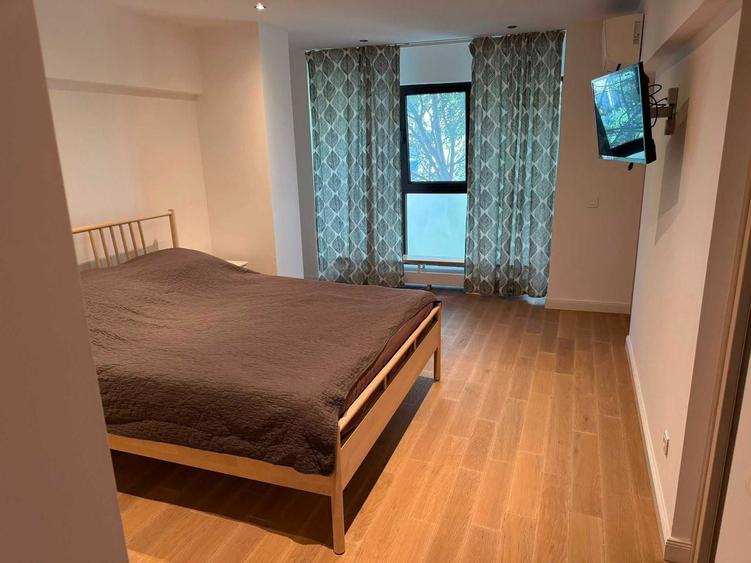Apartament cu 3 camere decomandat, mobilat în Timpuri Noi