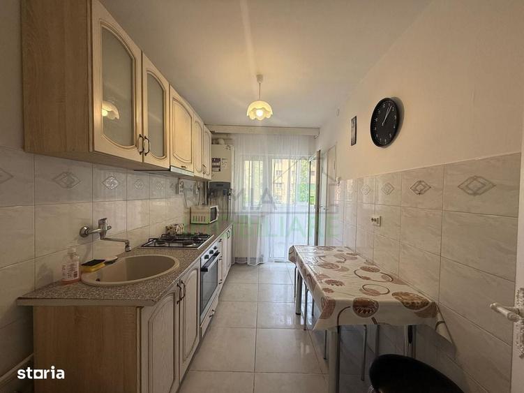 Apartament 3 Camere Decomandat, Etaj 1, Tractorul - 5