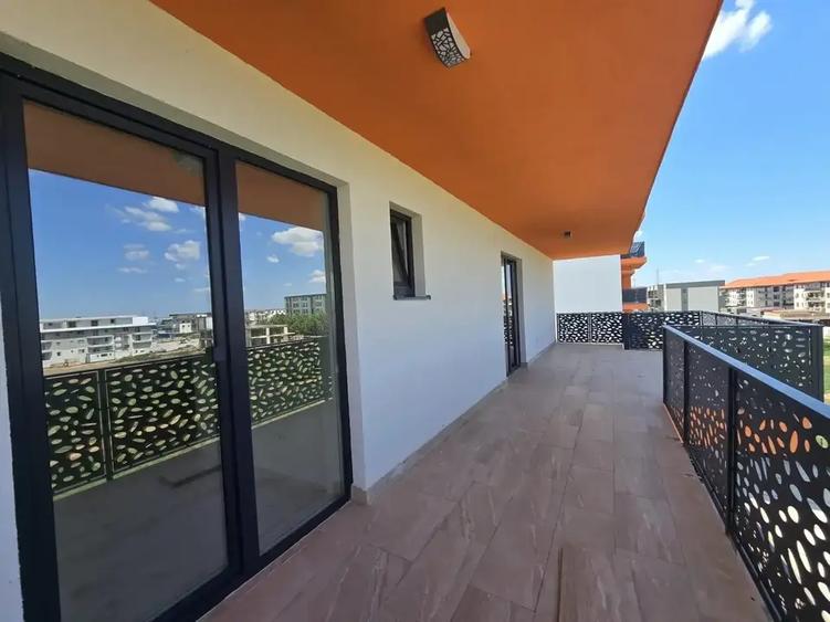 Apartament cu 3 camere decomandat în Dobroești