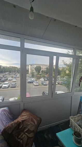 Apartament cu 2 camere semidecomandat în Micro 6