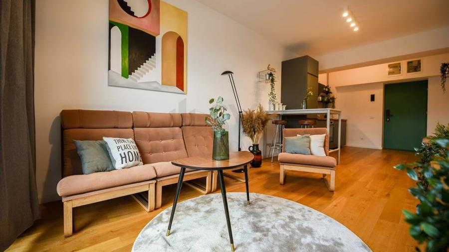 Apartament cu 2 camere decomandat, mobilat în Aviației
