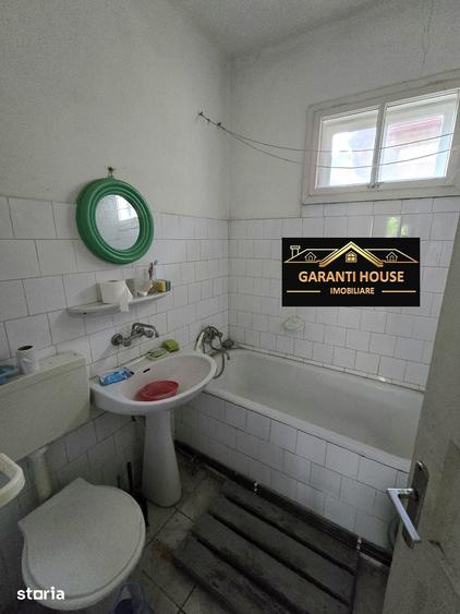 Casă cu 3 camere cu Teren 3572 Mp în Finteușu Mare