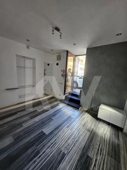 Spațiu comercial, de 18 mp, în Central